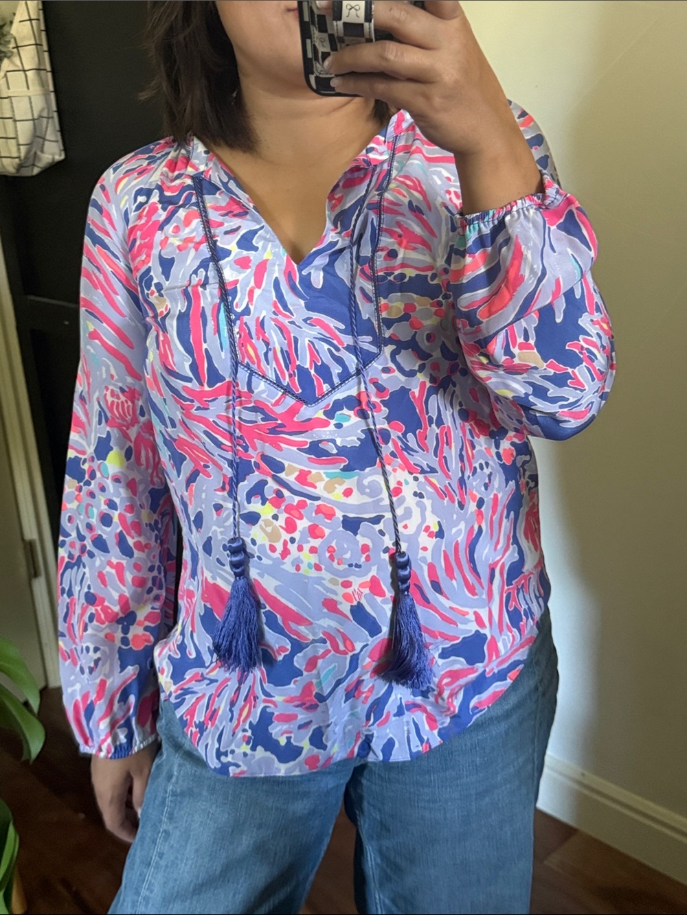 Lilly Pulitzer 100% Silk Saria Blouse in Iris Pink. XS Run big